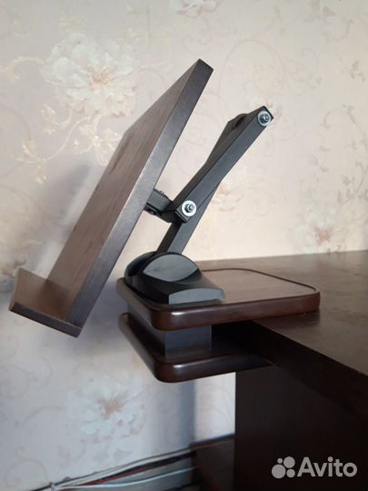 Подставка для книг