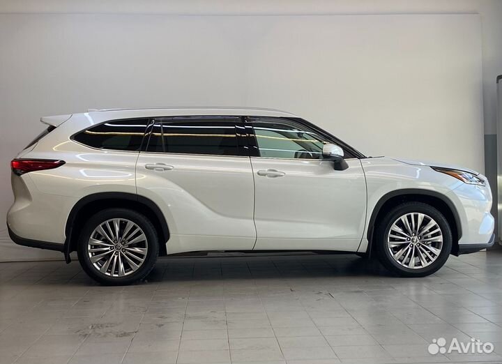 Toyota Highlander, 2022