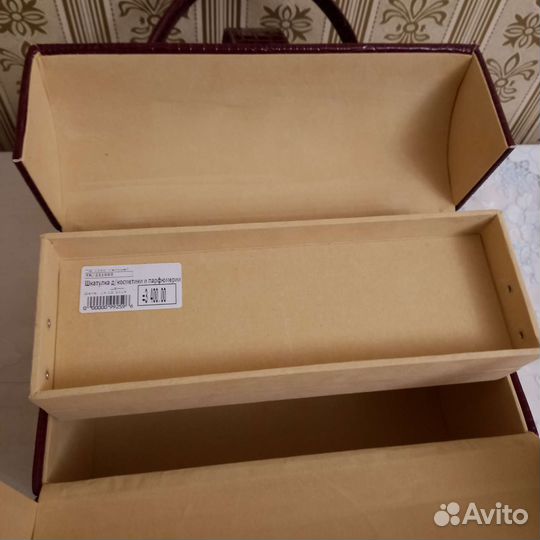 Сумка-шкатулка для косметики и украшений