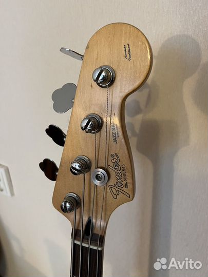 Бас гитара fender jazz bass