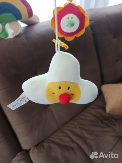 Мобиль на кроватку с мягкими игрушками