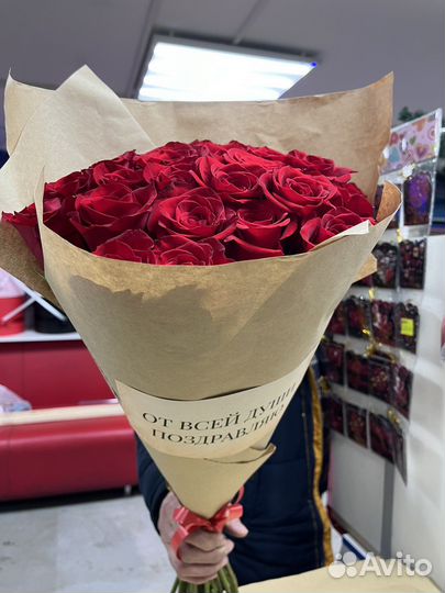 Букеты из 25 роз 70 см