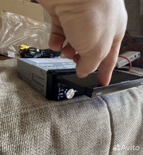 Магнитола Андроид 1din с выдвижным экраном