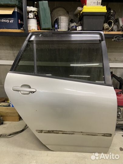 Дверь задняя правая toyota corolla spacio