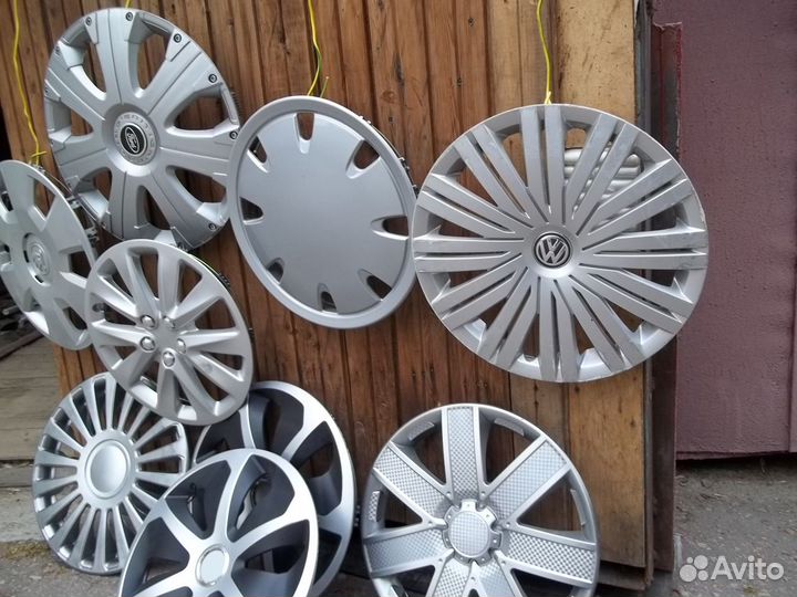 Колпаки разные (газ21) коллекция