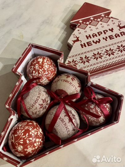 Елочные игрушки, украшения, гирлянды