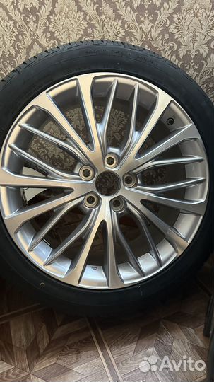 Запаска на camry v 70 R18 запасное колесо