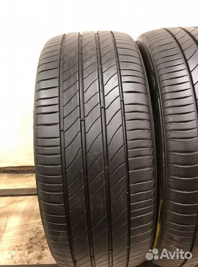 Michelin Primacy 3 ST 215/45 R18 93W