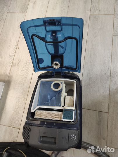 Пылесос tomas twin t2 б/у