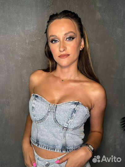 Макияж и прическа