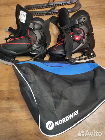 Коньки хоккейные