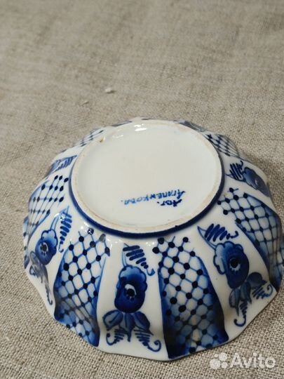 В коллекцию авторская гжель