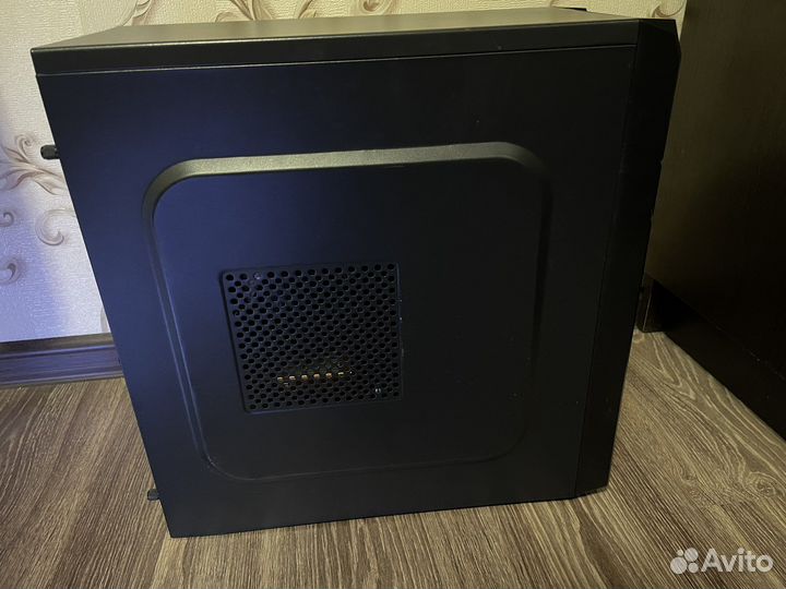 Офисный компьютер