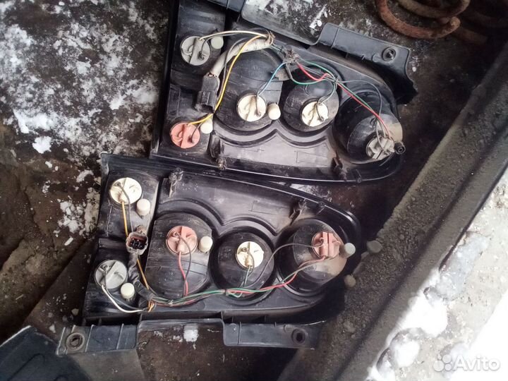 Санг енг рекстон 1 фанарь левый