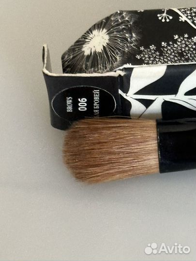 Кисти для макияжа armani, dior, rouge bunny rouge