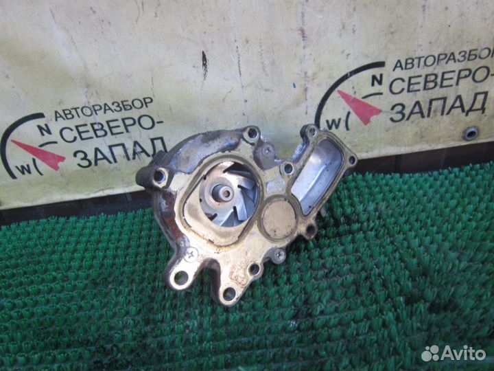 Toyota Hilux Насос водяной помпа
