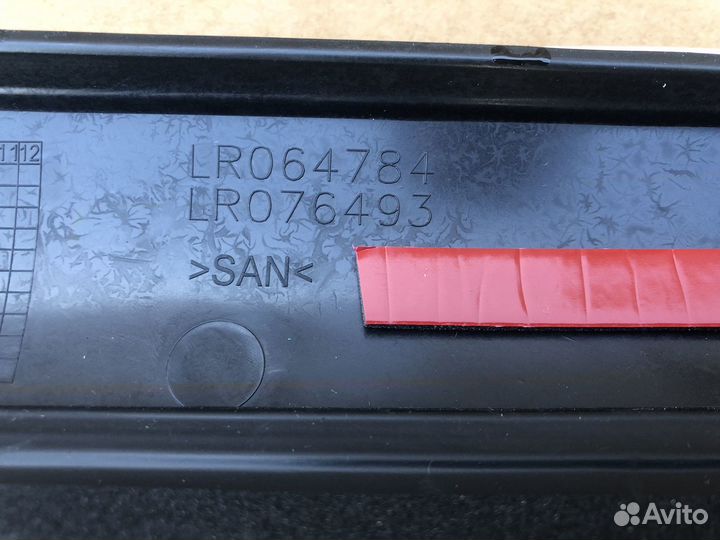 Накладка молдинг левой стойки Рендж Ровер вог L405
