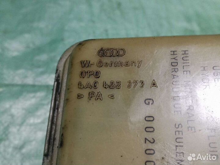 Бачок гидроусилителя Audi 100 седан 2.3I 1992