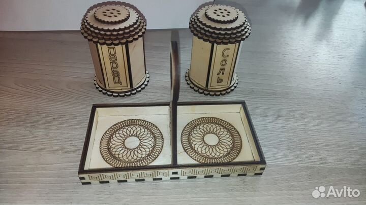 Солонка и перечница новые