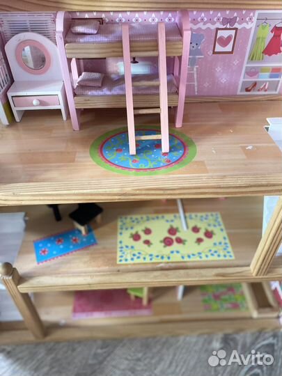 Домик кукольный