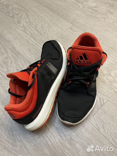 Кроссовки adidas