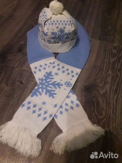 Комплект шапка и шарф