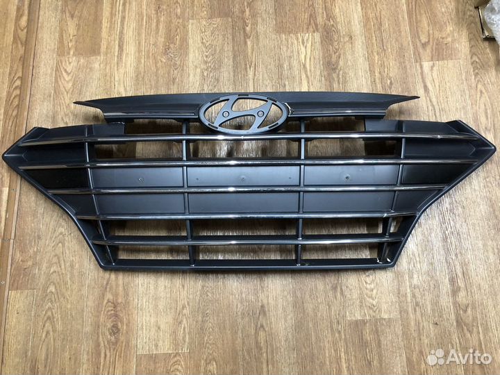 Решетка радиатора Hyundai Elantra 6