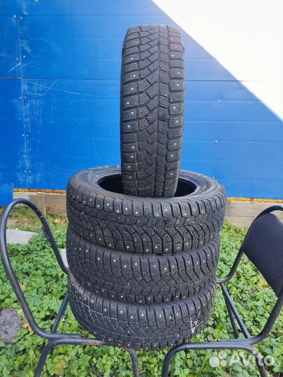 Viatti Bosco Nordico V-523 185/60 R15 84T