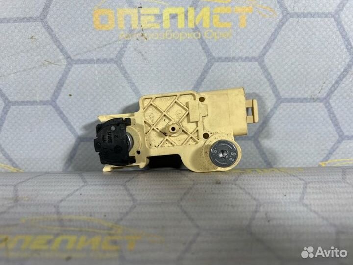 Датчик удара Opel Astra H