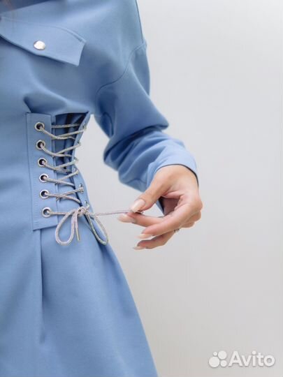 Платье джинсовое со шнуровкой голубое/зеленое