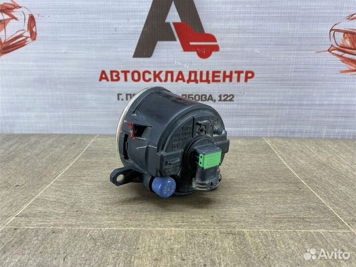 Фара противотуманная левая Toyota Camry V40