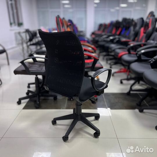 Офисное компьютерное кресло CH-599axsn