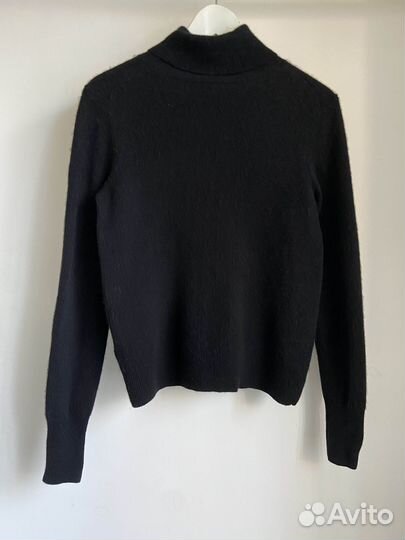 Кашемировая водолазка Uniqlo