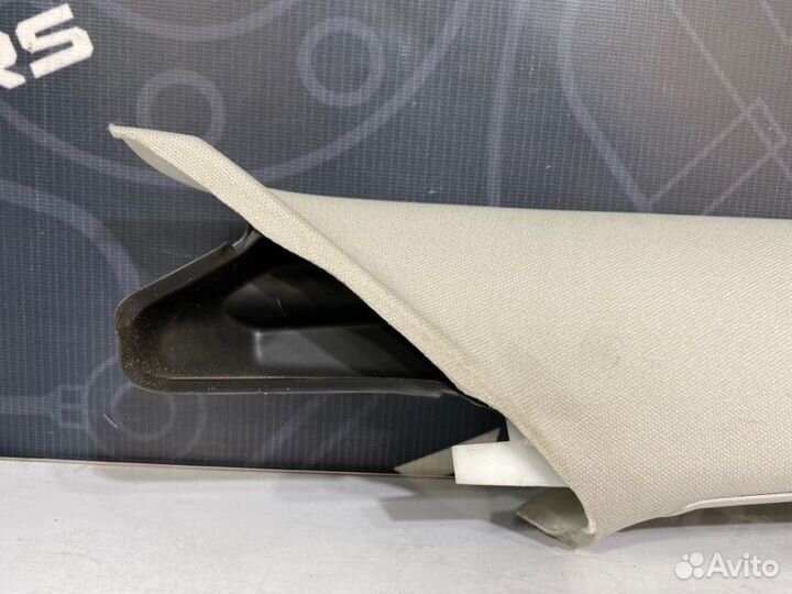 Обшивка салона правая Volkswagen Passat Variant B6