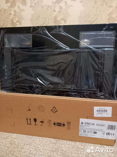 Вытяжка для кухни 60 см новая