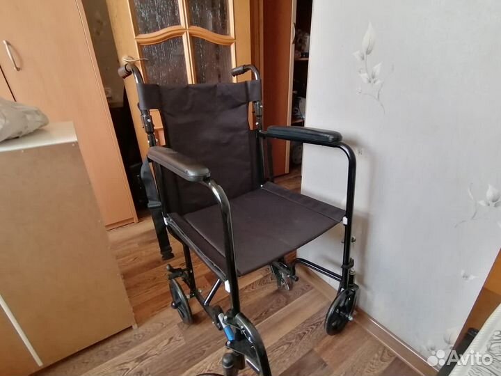 Коляска инвалидная