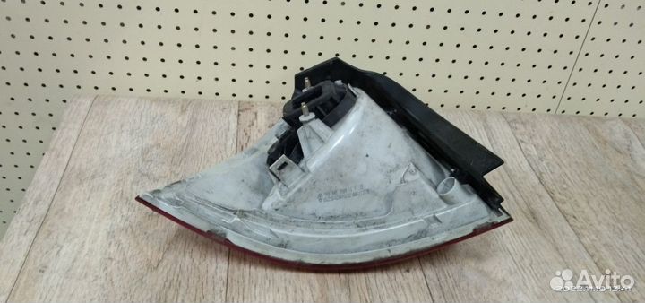 Фонарь задний наружный Volkswagen Golf 5 (2003-200