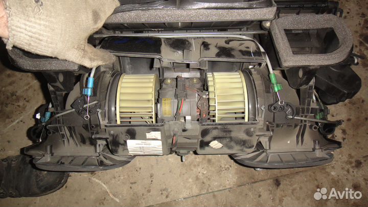 Печка, корпус отопителя бмв Х5 Е53