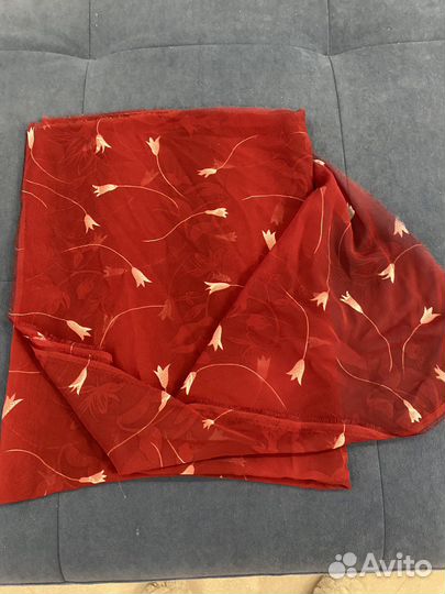 Отрез ткани шелк