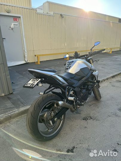 Suzuki GSR 750 ABS