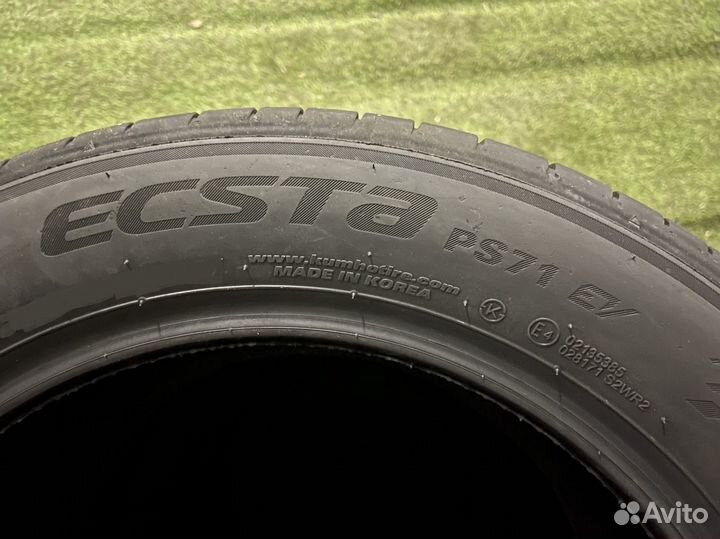 Kumho Ecsta PS71 205/60 R16 96V