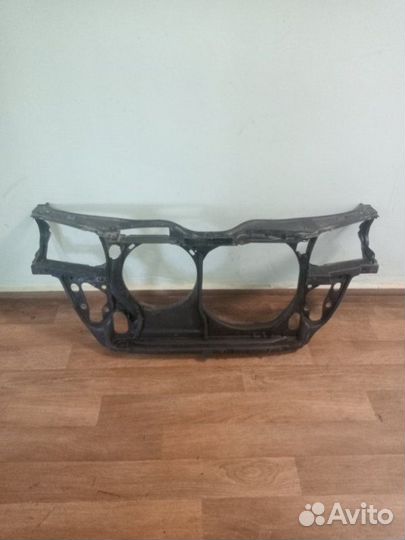 Панель передняя (телевизор) Volkswagen Passat B5