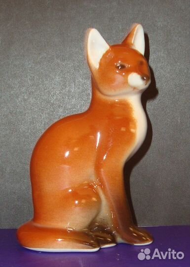 Фарфоровая статуэтка. Лиса. лфз