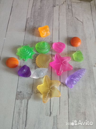 Фильтр для аквариума, ракушки и декор