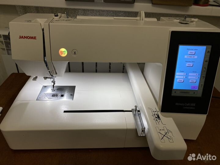 Новая вышивальная машина janome memory craft 500e