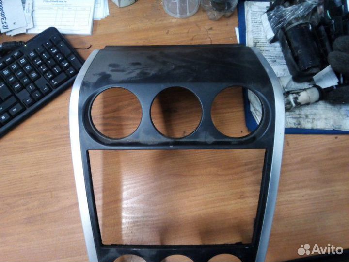 Накладка торпеды центральная Mazda Cx-7 2008