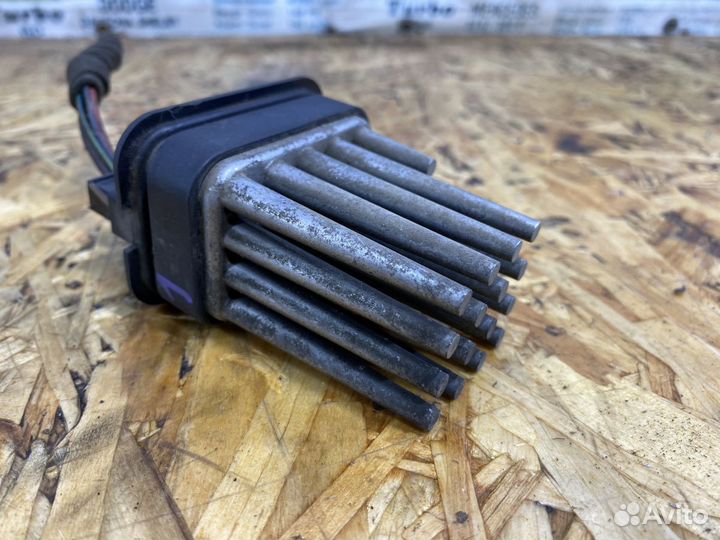 Резистор отопителя Опель Астра Н