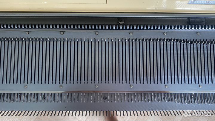 Вязальная электронная машина Brother KH 930