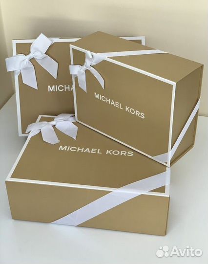 Коробка подарочная