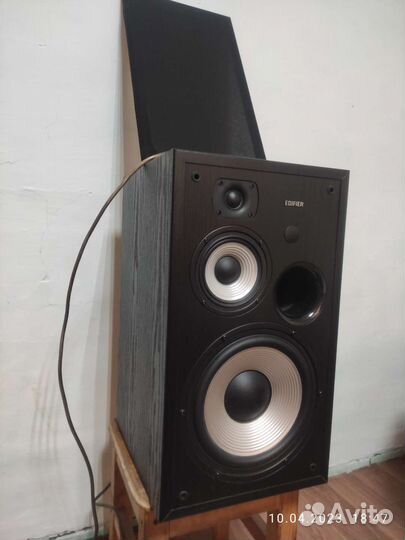 Акустические колонки Edifier R2800